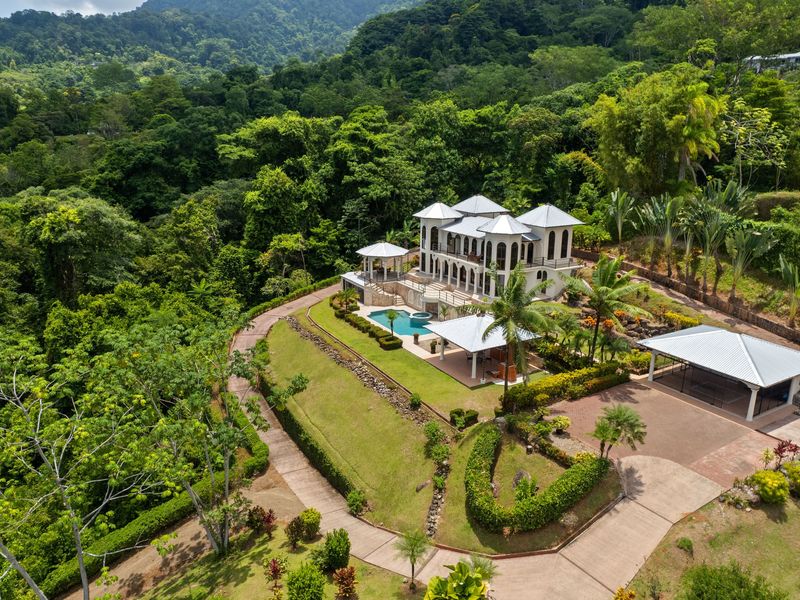 7 Bed Single Family Homes For Sale in Ojochal Costa Rica